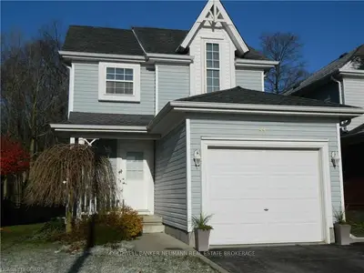 33 Southcreek Trail, Guelph, On N1g 4y9