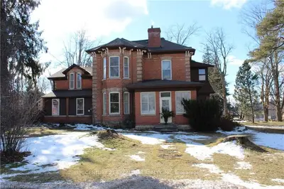 180 Queen Street E, Centre Wellington, On N1m 1t1