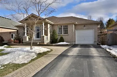 370 Prince's Street, Centre Wellington, On N1m 3t5