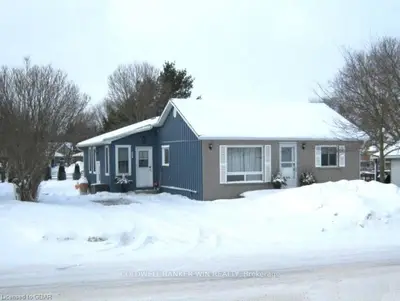363 Wellington Street E, Wellington North, On N0g 2l2
