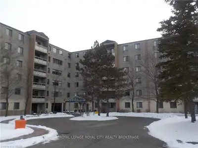 93 Westwood Road 510, Guelph, On N1h 7j7