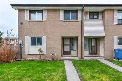 527 Woodlawn Road E D8, Guelph, On N1e 1c1