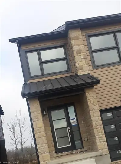 91 E Poppy Drive 33, Puslinch, On N1l 0m6