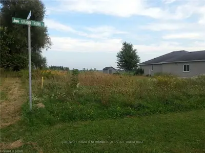 500 Grand Trunk Street, Minto, On N0g 2o0