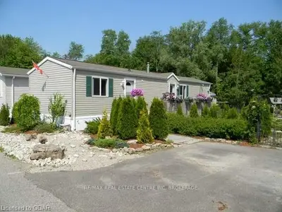 13 Golden Pond Road, Puslinch, On N1h 6h9