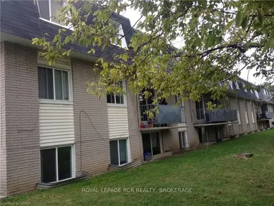 118 Preston Street 106, Wellington North, On N0g 1a0