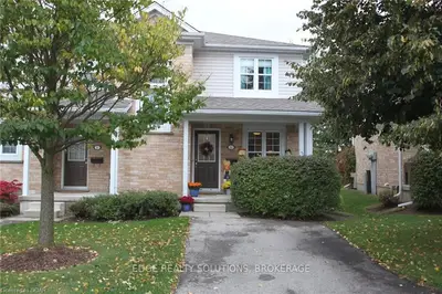240 London Road 22, Guelph, On N1h 8n8