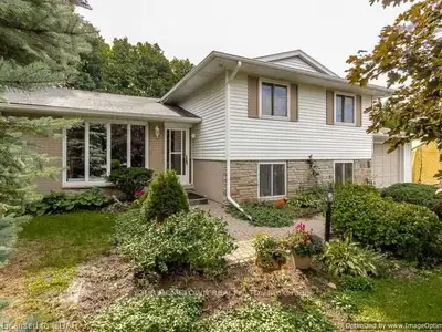 579 Mcalister St, Centre Wellington, On, N1m 2g8