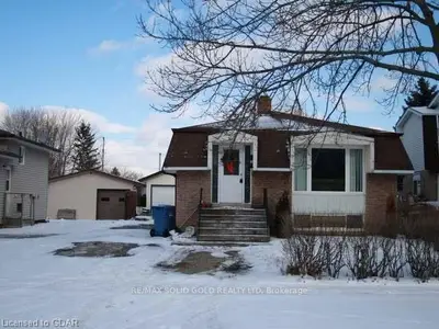 27 Belcourt Cres, Guelph, On, N1h 7a6