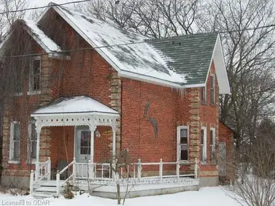 261 Frederick St E, Wellington North, On, N0g 1a0