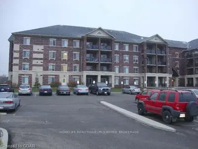 #106 308 Watson Pkwy N, Guelph, On, N1e 0g7