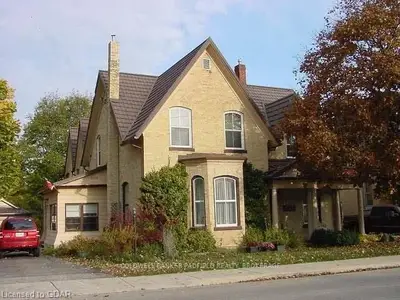 235 Wellington St W, Wellington North, On, N0g 2l0