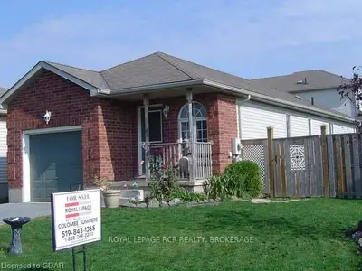 27 Milligan St, Centre Wellington, On, N1m 3s4