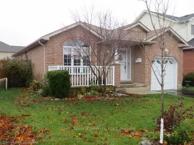 569 Mctavish St, Centre Wellington, On, N1m 3r1