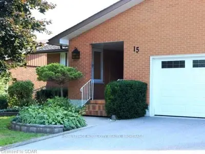 15 Woodland Glen Dr, Guelph, On, N1g 3n2