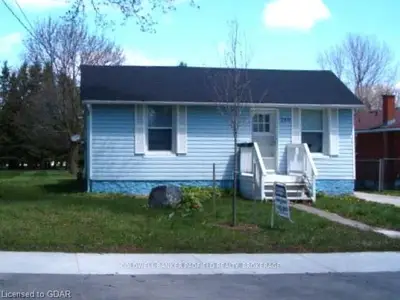 240 Egremont St N, Wellington North, On, N0g 2l2
