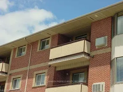 #310 497 Birmingham St W, Wellington North, On, N0g 2l1