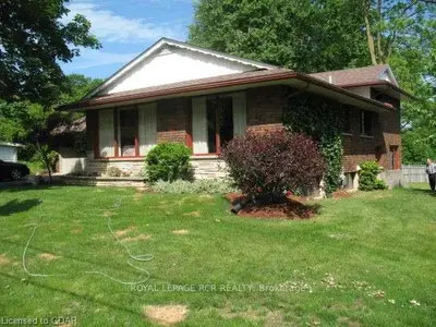 235 Birmingham St, Wellington North, On, N0g 2l1