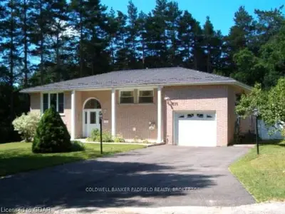 371 Church St S, Wellington North, On, N0g 2l2