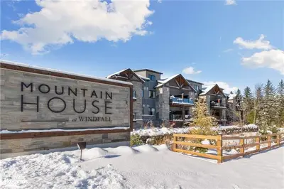 20 BECKWITH Lane 104, Blue Mountains, ON L9Y 0C7