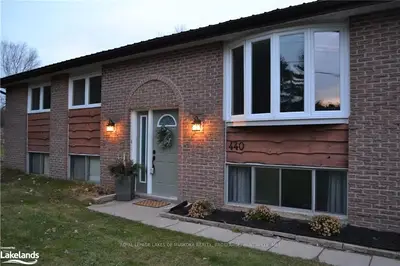 440 RAVENSGLEN Crescent, Huntsville, ON P1H 1L7