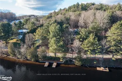 173 SANTAS VILLAGE Road, Bracebridge, ON P1L 1W8