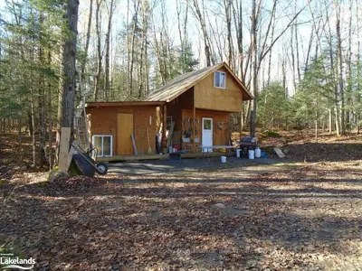 978 PICKEREL AND JACK LAKE Road, Armour, ON P0A 1C0