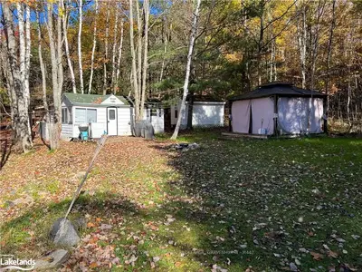 1021 VILLAGE 2 Road, Muskoka Lakes, ON P0B 1M0