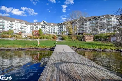 25 PEN LAKE POINT Road 02-304, Huntsville, ON P1H 1A9