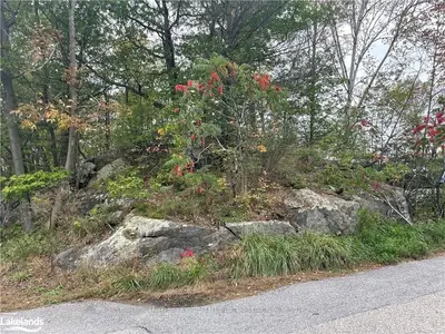 8 FOSTER Avenue, Parry Sound, ON P2A 2G9