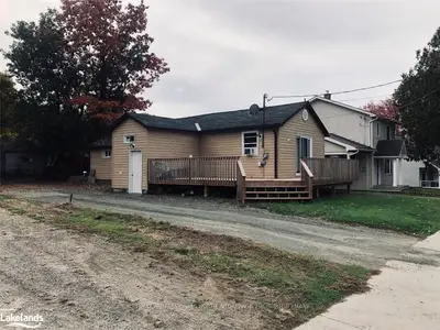 52 VICTORIA Street, Dysart et al, ON K0M 1S0