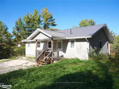 143 SHEBESHEKONG Road, Carling, ON P0G 1G0
