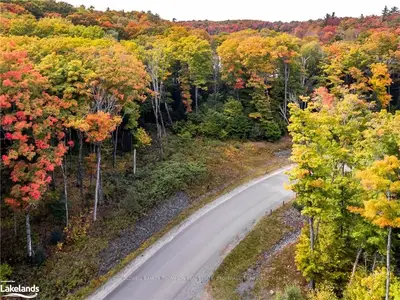 17 NATURES Way, Huntsville, ON P1H 0B4