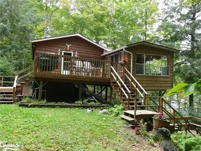1006 STAUNTON Lane, Bracebridge, ON P1L 1X3