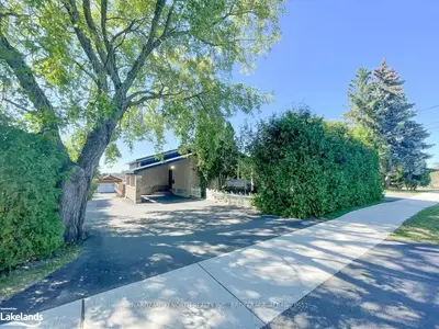 95 MOONLIGHT Avenue, Greater Sudbury, ON P3B 3V9