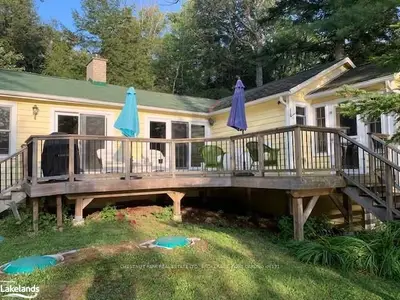 1092 CRANBERRY Road 25, Muskoka Lakes, ON P0C 1A0