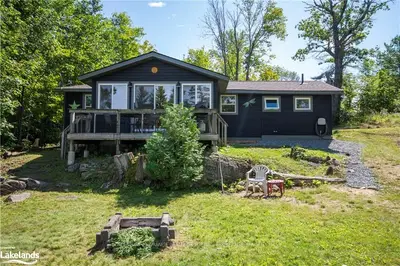 100 Hilton's Point Road W, Kawartha Lakes, On K0m 2l0