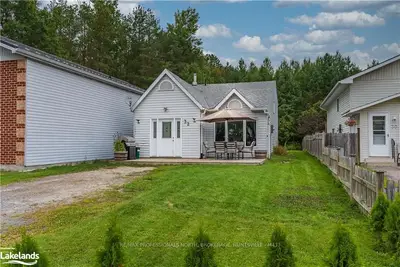32 SABRINA PARK Drive, Huntsville, ON P1H 1L8