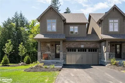 38 KELSEY MADISON Court, Huntsville, ON P1H 1C8