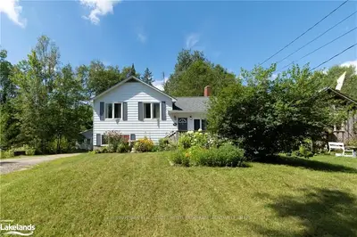 772 MUSKOKA 3 Road N, Huntsville, ON P1H 1E1