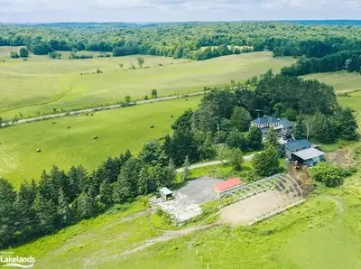 1592 Windermere Road, Muskoka Lakes, ON P0B 1M0