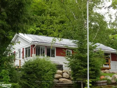 6158 HALIBURTON LAKE Road, Dysart et al, ON K0M 1S0