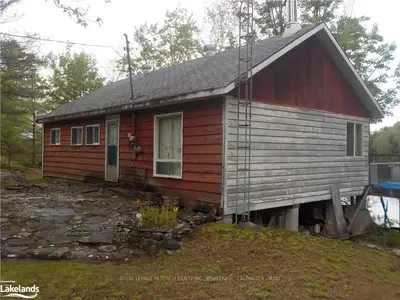 104 MYERS LAKE Road, Georgian Bay, ON P0C 1H0