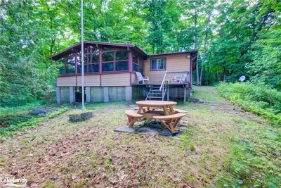 1027 STROUD BEACH Road 1, Muskoka Lakes, ON P0B 1M0