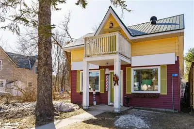 14 BRIDGE Street, Lake of Bays, ON P0B 1A0