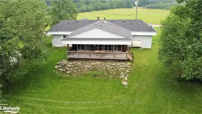 323B HAWTHORNE Drive, Parry Sound Remote Area, ON P0H 2R0