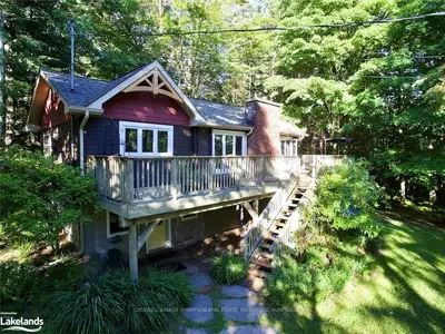 275 WOODLAND Drive, Huntsville, ON P1H 1A6
