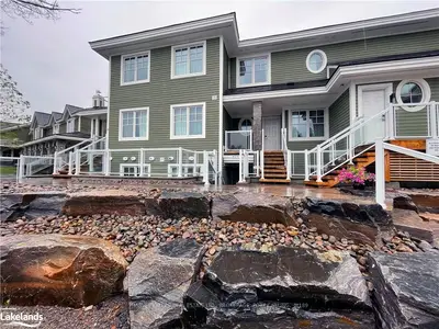 1869 HIGHWAY 118 WEST BTVE102, Muskoka Lakes, ON P1L 1W8
