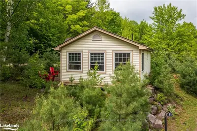 1052 RAT BAY Road 102-7, Lake of Bays, ON P1H 2J6