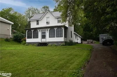 62 WILLIAM Street, Parry Sound, ON P2A 1V2